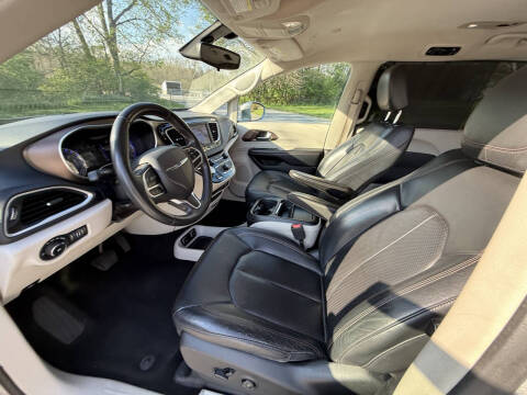 2018 Chrysler Pacifica Touring L