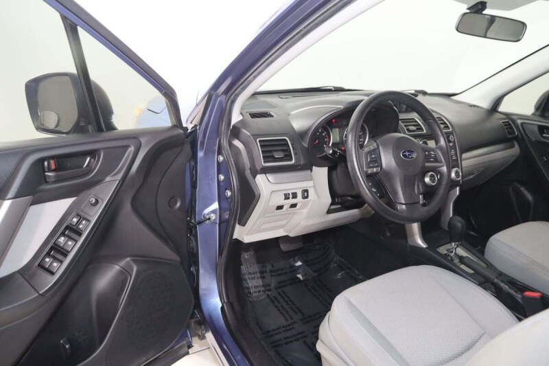 2016 Subaru Forester 2.5i