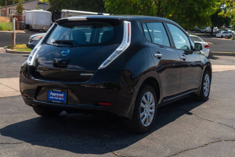 2015 Nissan LEAF