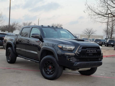 2018 Toyota Tacoma for sale at HILEY MAZDA VOLKSWAGEN of ARLINGTON in Arlington TX