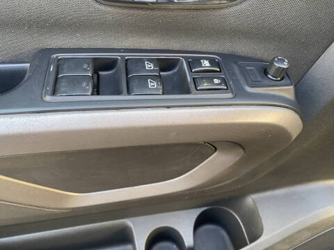 2015 Nissan Titan SV