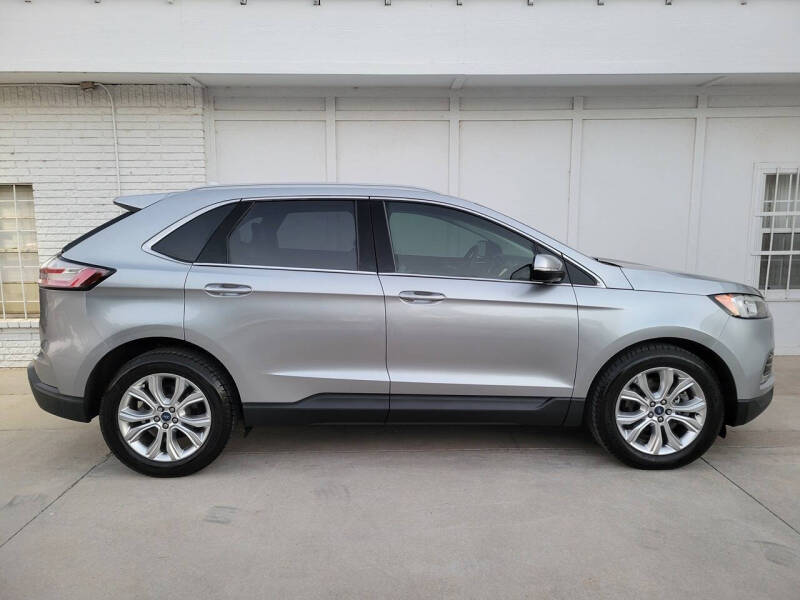 2020 Ford Edge Titanium