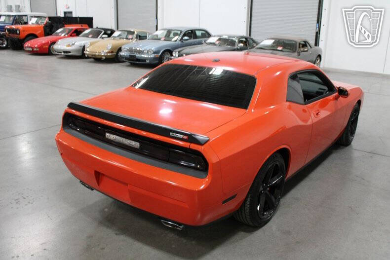 2009 Dodge Challenger SRT8