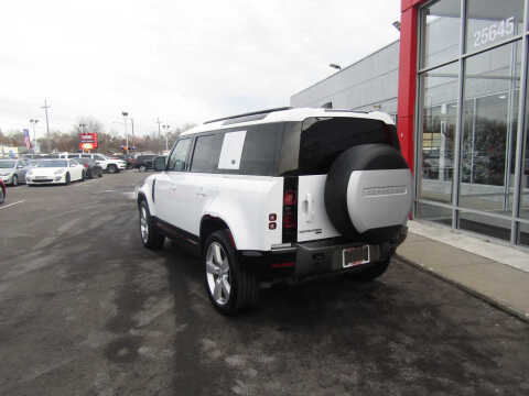 2022 Land Rover Defender 110 X-Dynamic SE