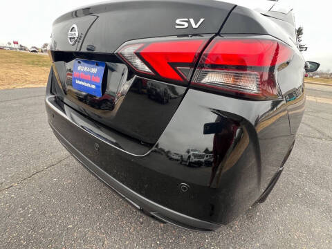 2022 Nissan Versa SV