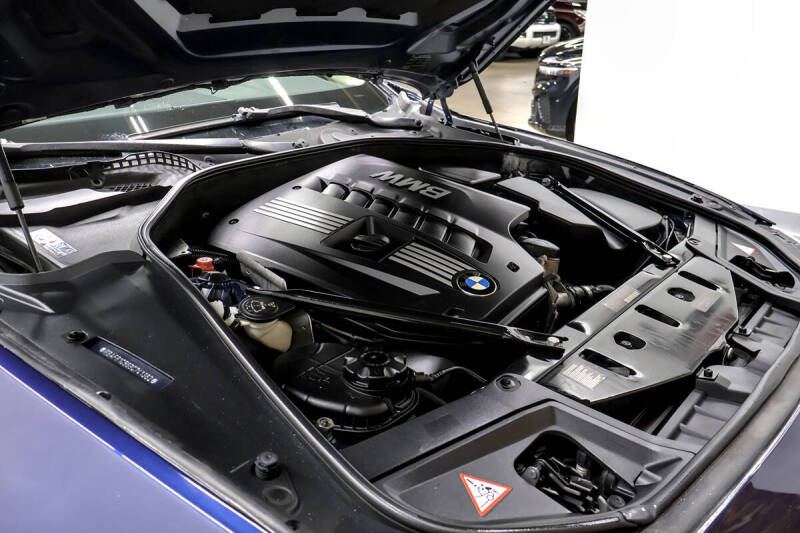 2011 BMW 5 Series 528i