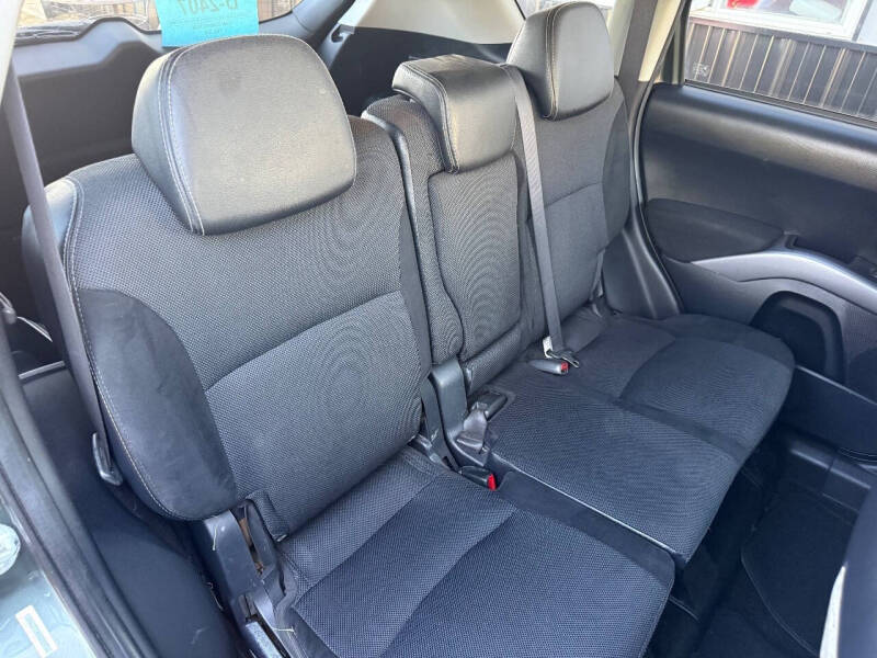 2008 Mitsubishi Outlander SE