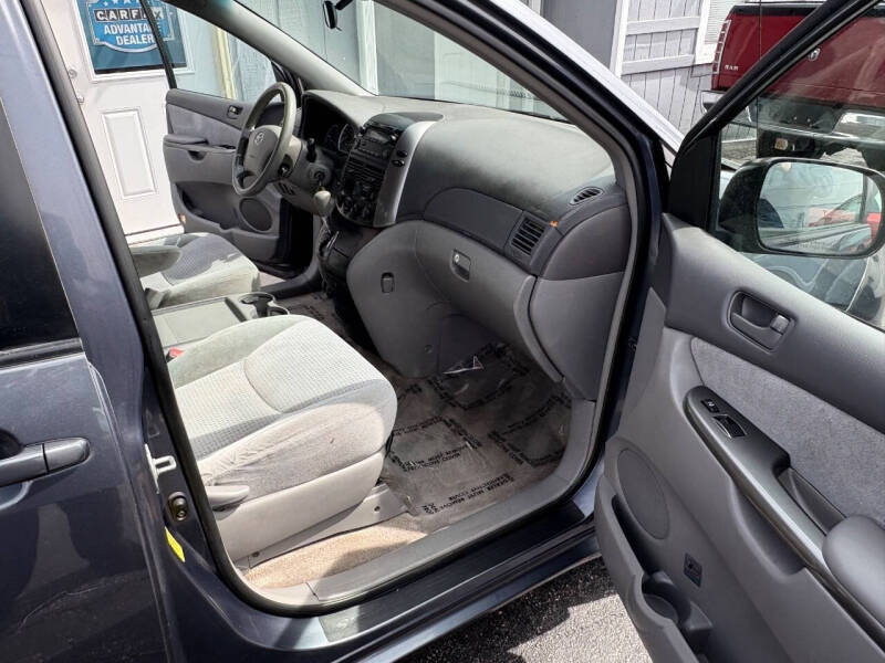 2008 Toyota Sienna CE 7-Passenger