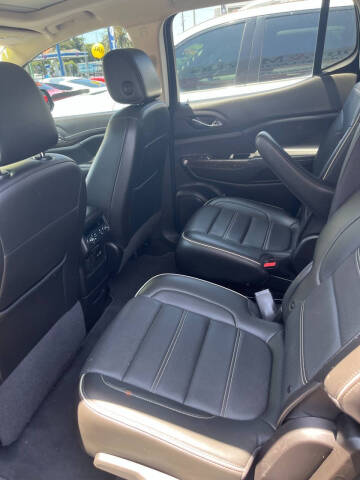 2021 GMC Acadia Denali