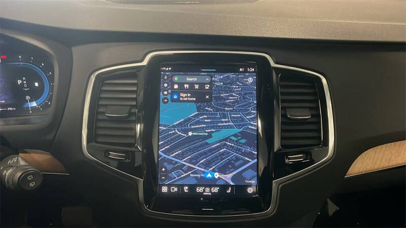 2024 Volvo XC90 B5 Plus Bright Theme