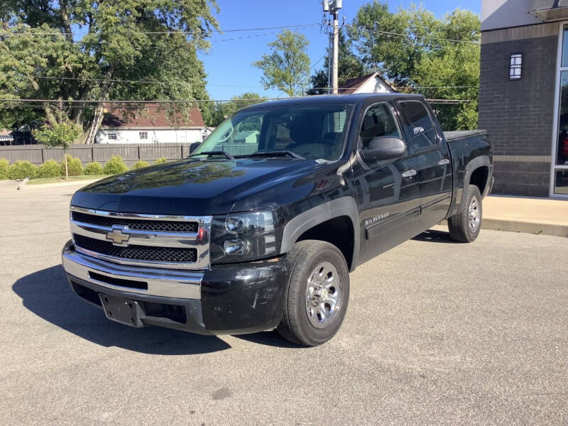 2010 Chevrolet Silverado 1500 for sale at Easy Guy Auto Sales in Indianapolis IN