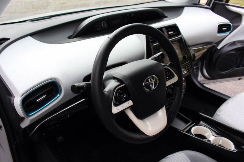 2017 Toyota Prius Three