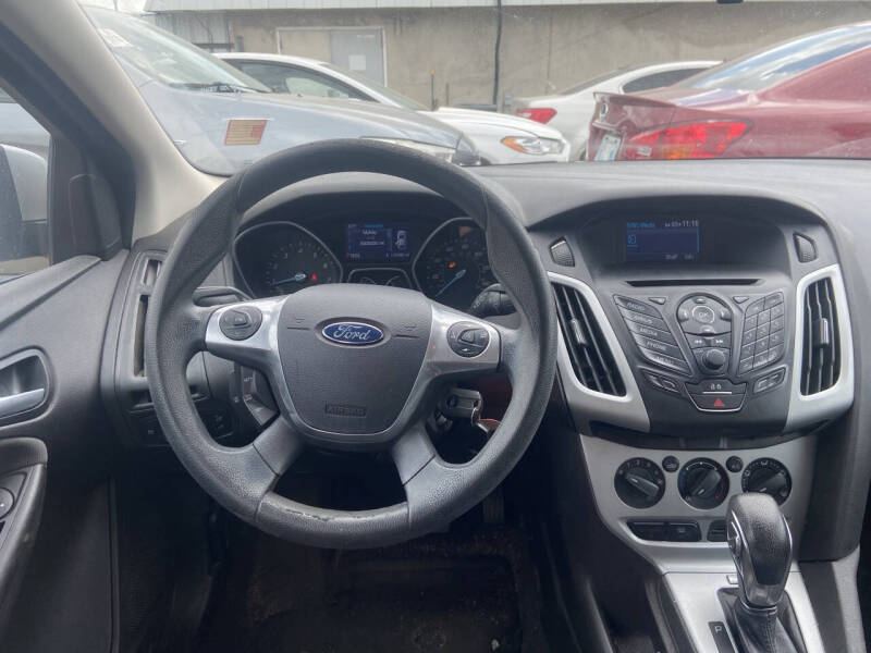 2014 Ford Focus SE