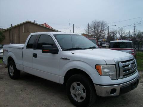 2011 Ford F-150 for sale at THOM'S MOTORS in Houston TX