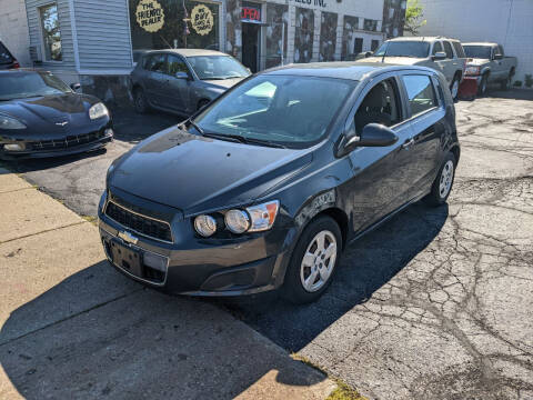 2014 Chevrolet Sonic for sale at BADGER LEASE & AUTO SALES INC in West Allis WI