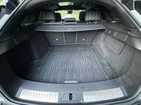 2018 Land Rover Range Rover Velar P380 R-Dynamic SE