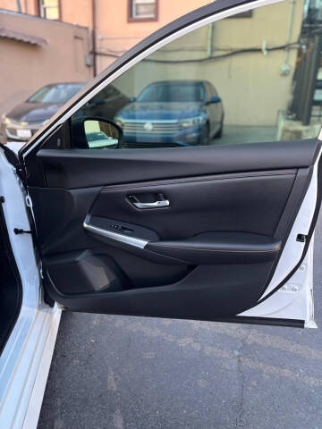 2020 Nissan Sentra SR