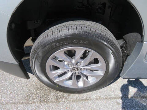 2025 Toyota Sienna XLE 8-Passenger