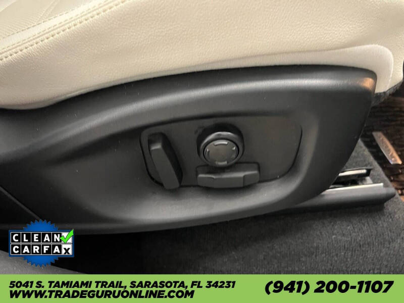 2017 Jaguar F-PACE 35t Prestige