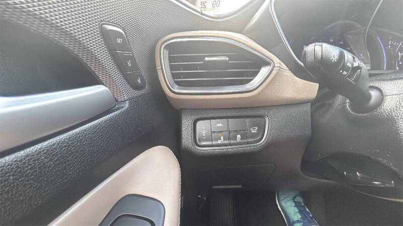 2019 Hyundai Santa Fe Ultimate 2.4L