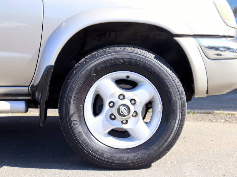 2000 Nissan Frontier SE