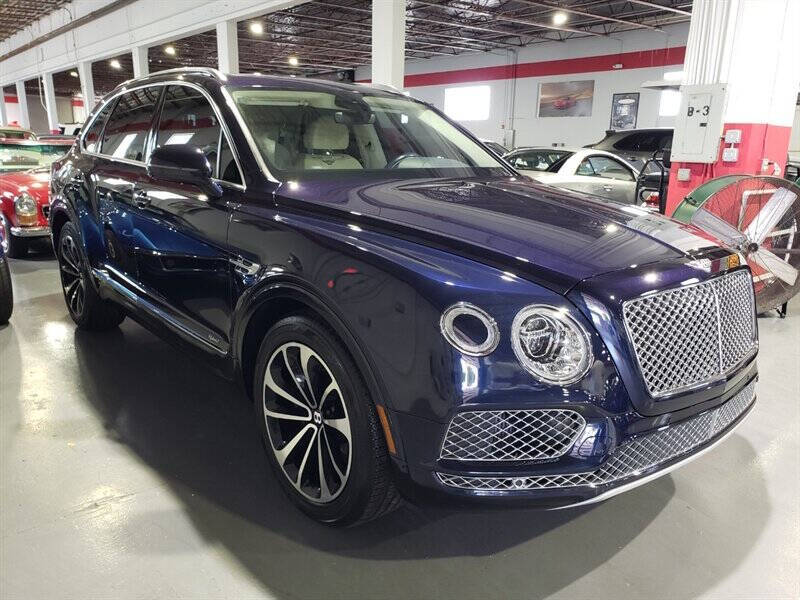 2020 Bentley Bentayga 2