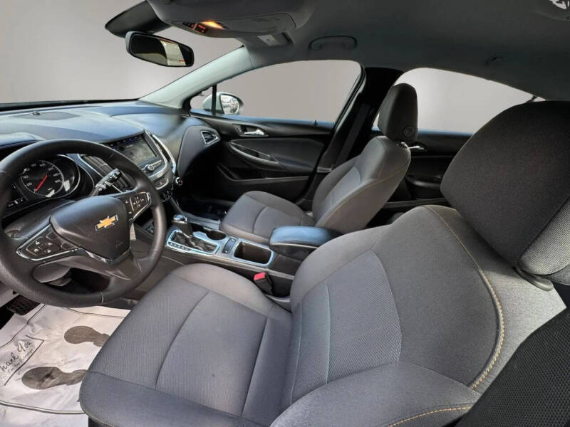 2019 Chevrolet Cruze LS