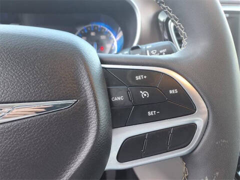 2024 Chrysler Voyager LX