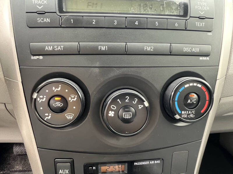 2010 Toyota Corolla LE