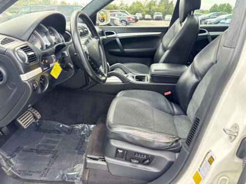 2010 Porsche Cayenne GTS