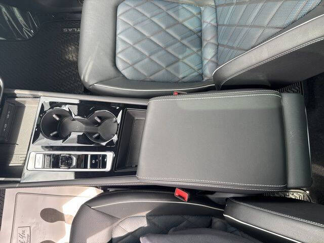 2025 Volkswagen Atlas Cross Sport SEL Premium R-Line 4Motion