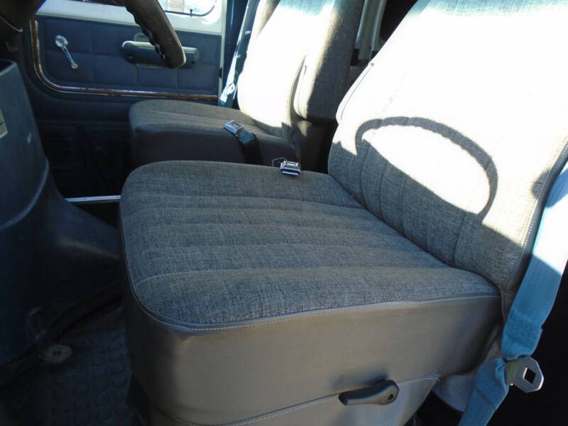 1985 Ford E-350 Super