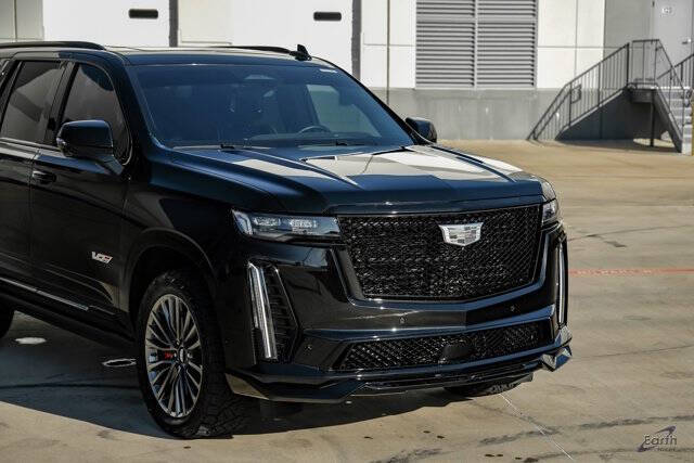 2023 Cadillac Escalade-V