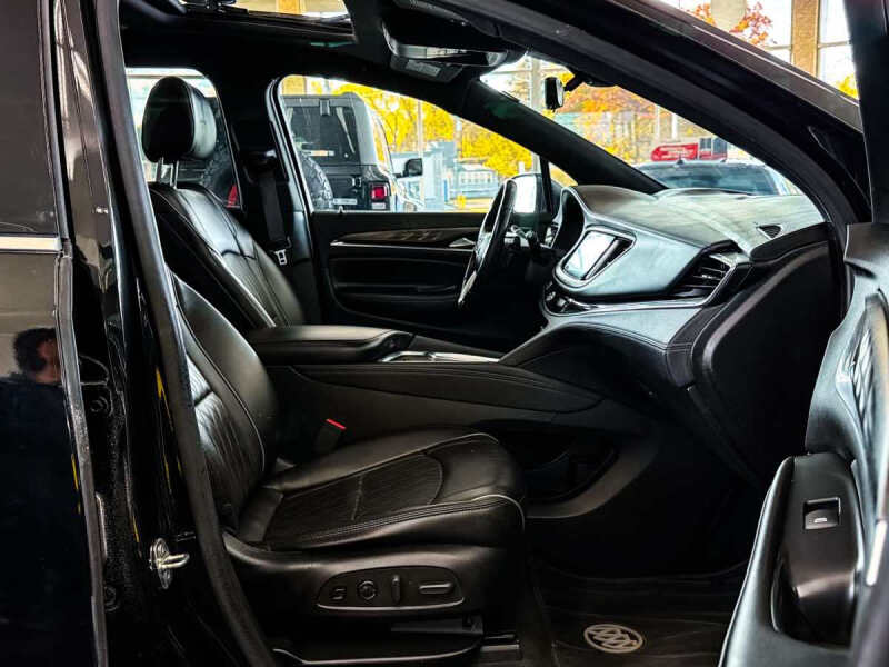 2022 Buick Enclave Avenir