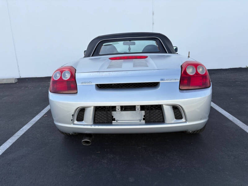 2003 Toyota MR2 Spyder
