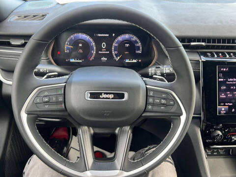 2025 Jeep Grand Cherokee Laredo X