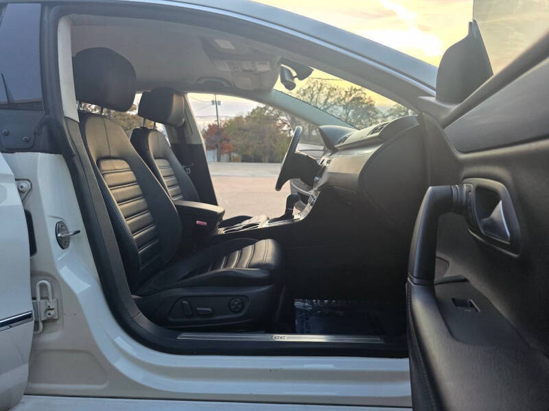 2014 Volkswagen CC R-Line