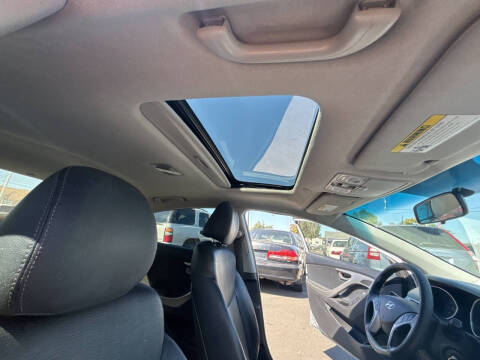 2012 Hyundai Elantra Limited