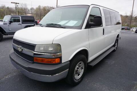 2007 Chevrolet Express for sale at Modern Motors - Thomasville INC in Thomasville NC