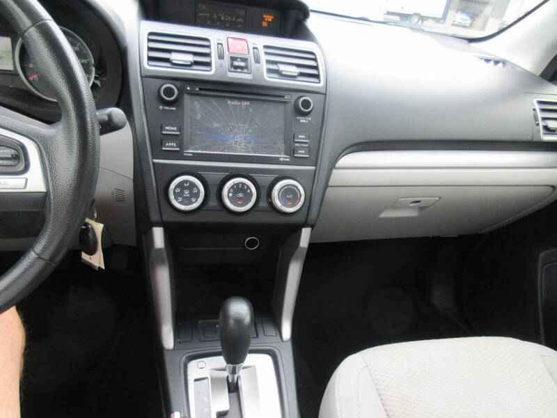2017 Subaru Forester 2.5i