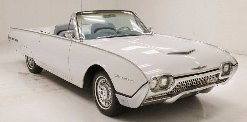 1962 Ford Thunderbird