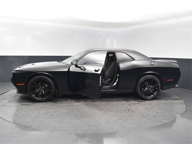 2017 Dodge Challenger SXT