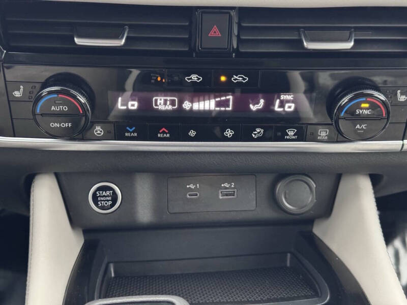 2021 Nissan Rogue SL