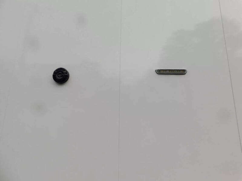 2025 United Trailers USH 28' Stacker Race Trailer L