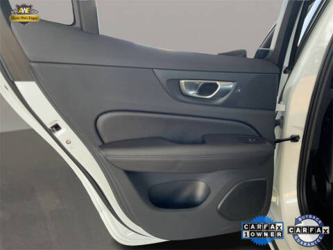 2024 Volvo S60 B5 Core Dark Theme