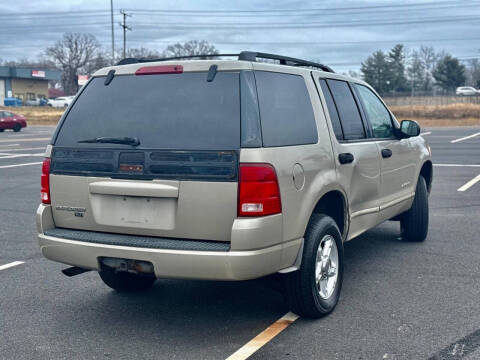2004 Ford Explorer XLT