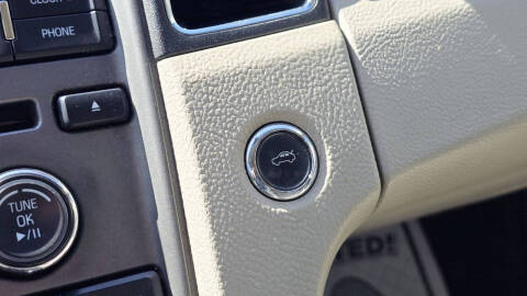 2011 Ford Taurus SEL