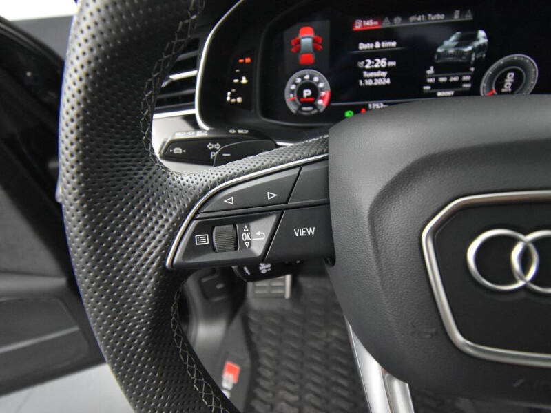 2024 Audi SQ7 4.0T quattro Premium Plus