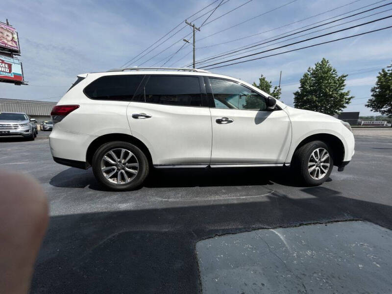 2013 Nissan Pathfinder SV