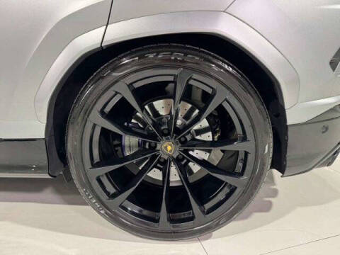 2022 Lamborghini Urus